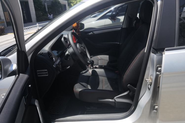 Used Volkswagen Jetta 2015 1.6L Manual Comfort Model Left Front Seat