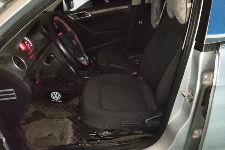 Used Volkswagen Jetta 2015 Zhuihui Edition 1.4L Manual Fashion Model Left Front Seat