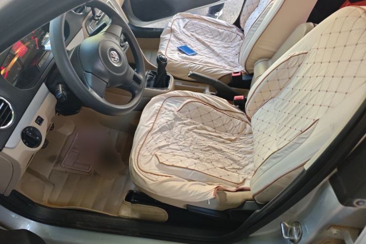 Used Volkswagen Jetta 2015 1.6L Manual Comfort Model Left Front Seat