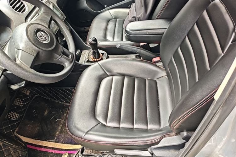 Used Volkswagen Jetta 2015 1.6L Manual Comfort Model Left Front Seat