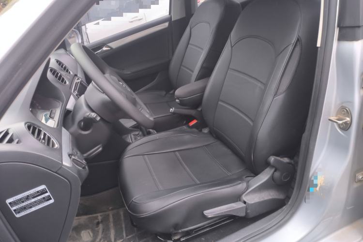 Used Volkswagen Jetta 2015 1.6L Manual Comfort Model Left Front Seat