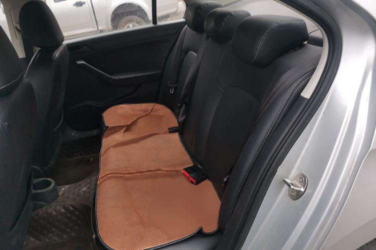 Used Volkswagen Jetta 2015 1.4L Manual Fashion Model Left Rear Seat