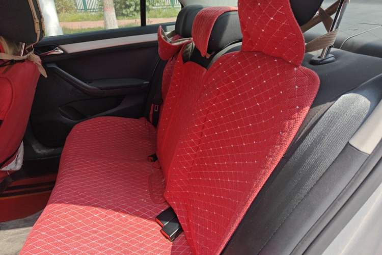 Used Volkswagen Jetta 2015 1.6L Manual Comfort Model Left Rear Seat