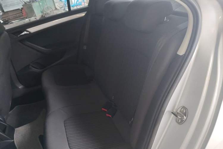 Used Volkswagen Jetta 2015 1.6L Automatic Comfort Model Left Rear Seat