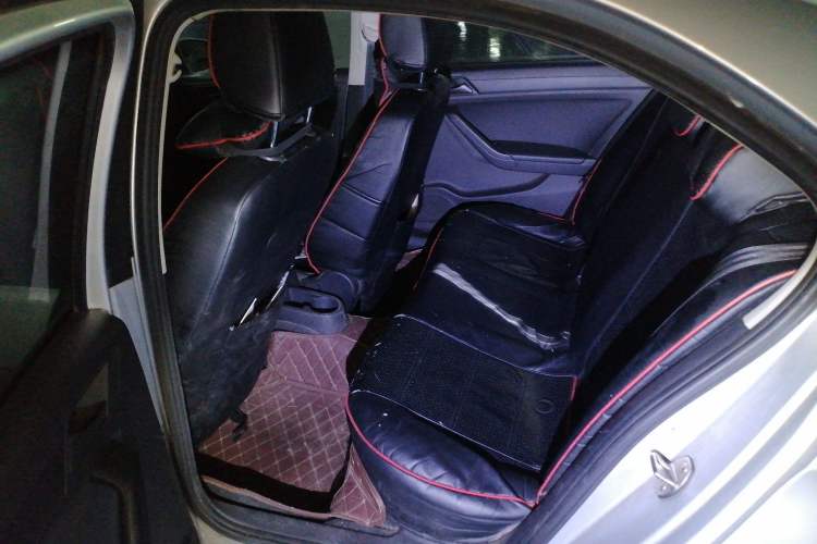 Used Volkswagen Jetta 2015 1.6L Manual Fashion Edition Left Rear Seat