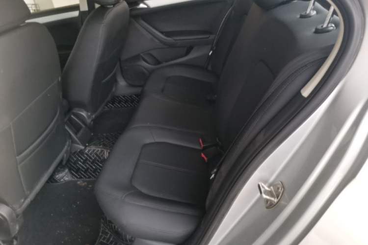 Used Volkswagen Jetta 2015 1.6L Automatic Comfort Model Left Rear Seat