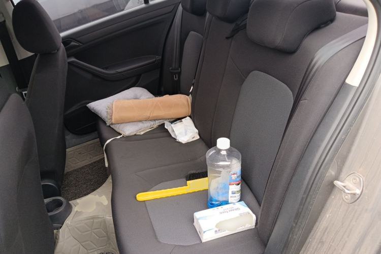 Used Volkswagen Jetta 2015 1.6L Automatic Fashion Model Left Rear Seat