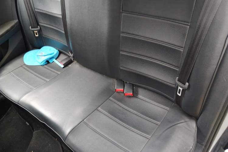 Used Volkswagen Jetta 2015 1.6L Manual Comfort Model Left Rear Seat