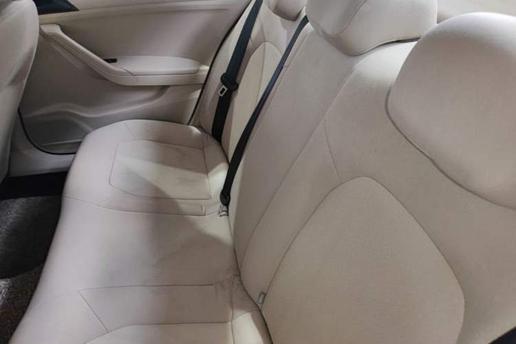 Used Volkswagen Jetta 2015 1.4L Manual Fashion Model Left Rear Seat
