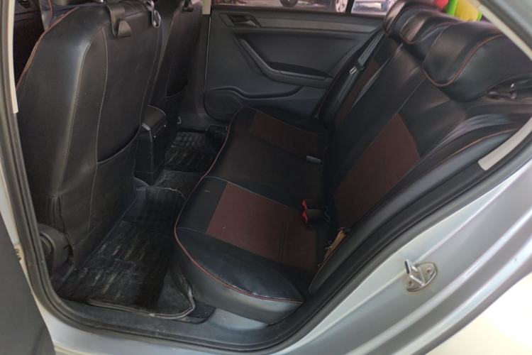 Used Volkswagen Jetta 2015 Value Edition 1.6L Automatic Fashion Version Left Rear Seat