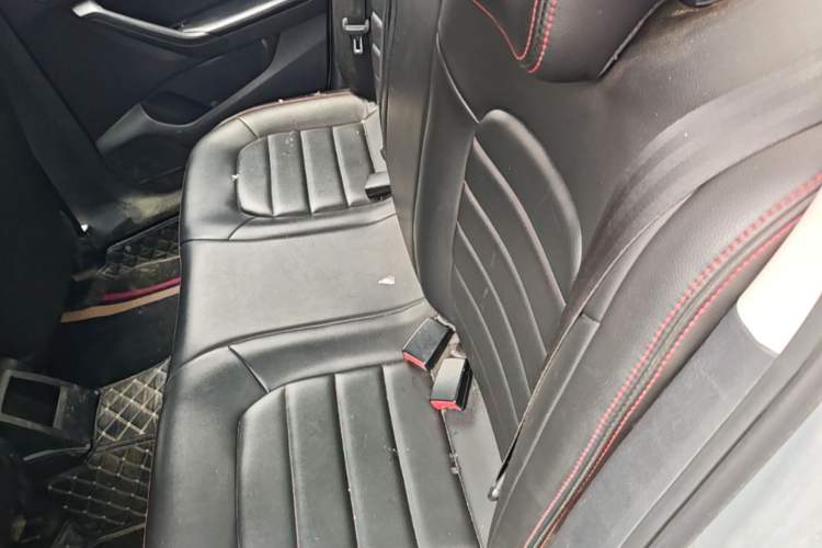 Used Volkswagen Jetta 2015 1.6L Manual Comfort Model Left Rear Seat