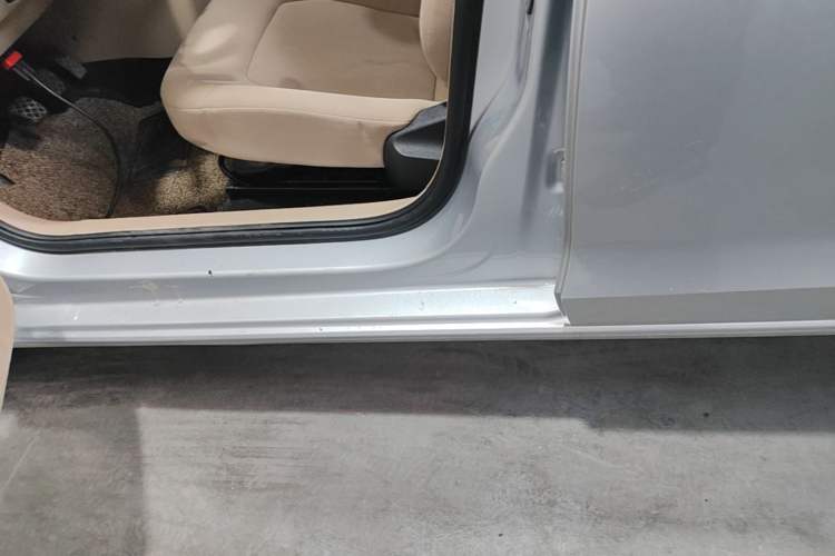 Used Volkswagen Jetta 2015 1.4L Manual Fashion Model Left Side Sill