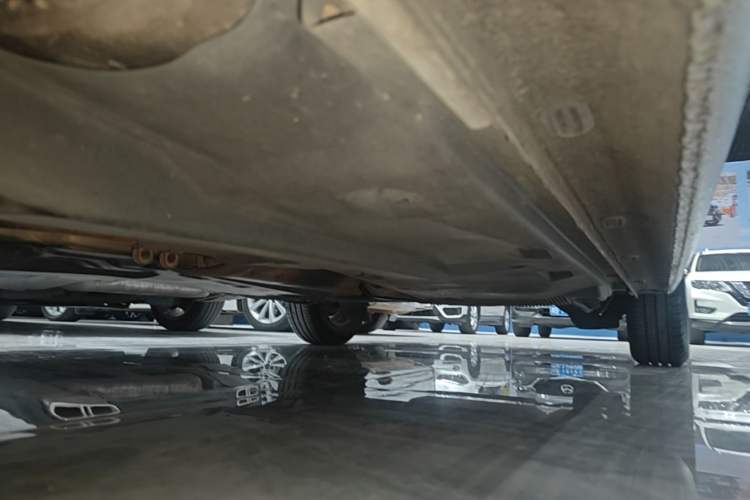 Used Volkswagen Jetta 2015 Value Edition 1.6L Automatic Fashion Version Left Side Sill