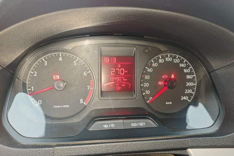 Used Volkswagen Jetta 2015 1.4L Manual Comfort Model Odometer Close Up