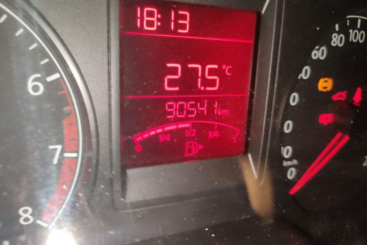 Used Volkswagen Jetta 2015 Value Edition 1.6L Manual Fashionable Style Odometer Close Up