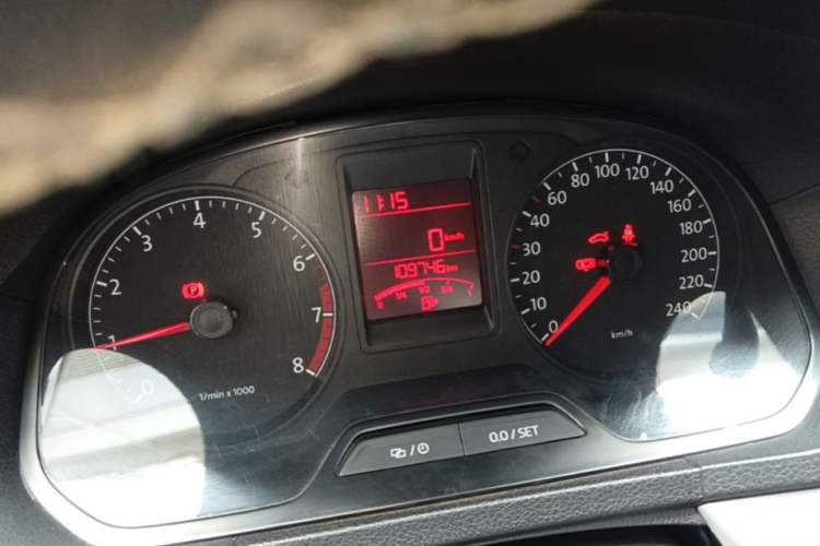 Used Volkswagen Jetta 2015 1.6L Manual Comfort Model Odometer Close Up