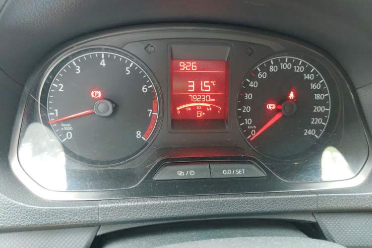Used Volkswagen Jetta 2015 Value Edition 1.6L Manual Fashionable Style Odometer Close Up