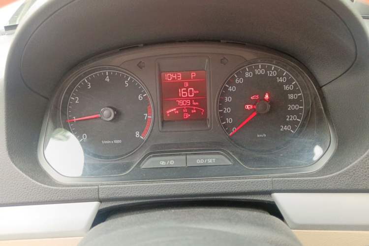 Used Volkswagen Jetta 2015 1.6L Automatic Comfort Model Odometer Close Up