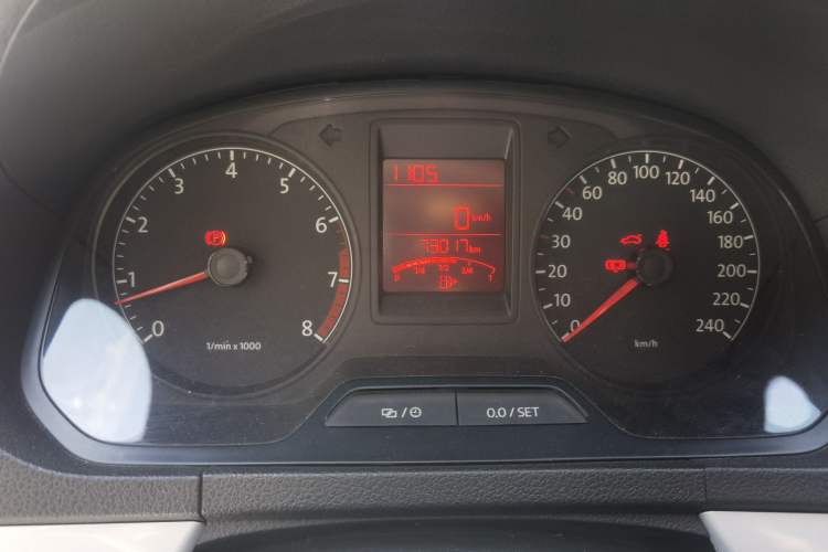 Used Volkswagen Jetta 2015 1.6L Manual Comfort Model Odometer Close Up
