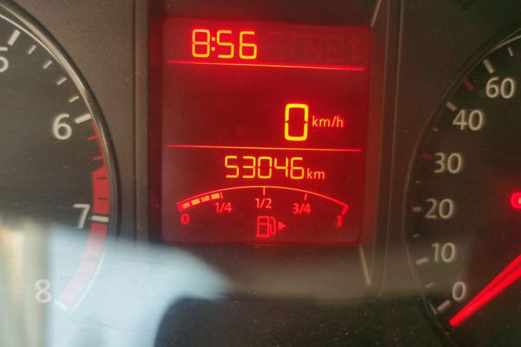 Used Volkswagen Jetta 2015 1.4L Manual Comfort Model Odometer Close Up