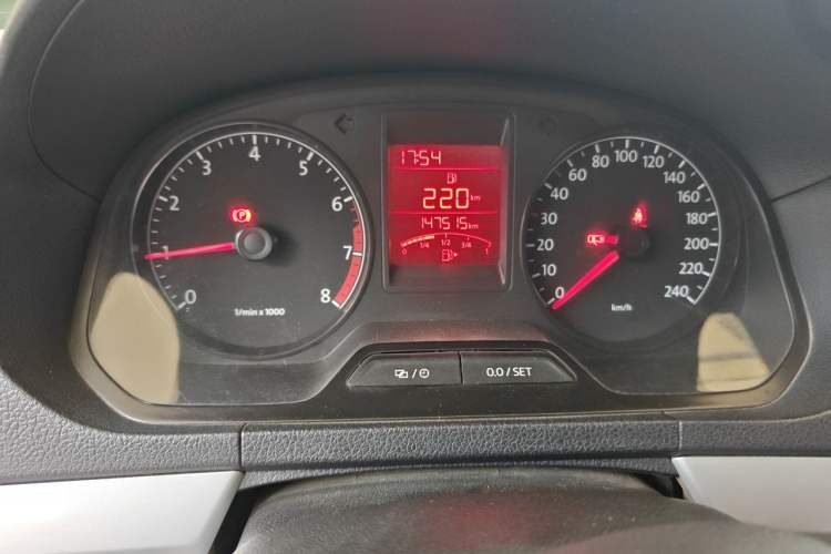 Used Volkswagen Jetta 2015 1.6L Manual Comfort Model Odometer Close Up