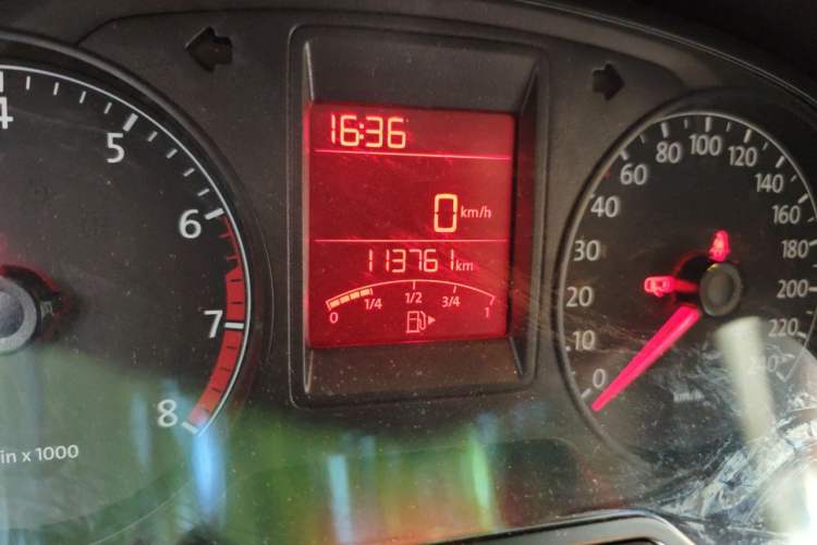 Used Volkswagen Jetta 2015 1.6L Manual Comfort Model Odometer Close Up