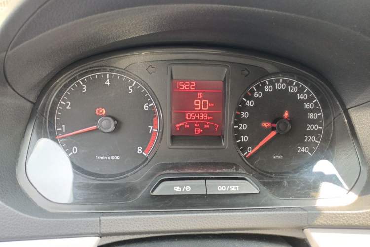 Used Volkswagen Jetta 2015 1.6L Manual Comfort Model Odometer Close Up