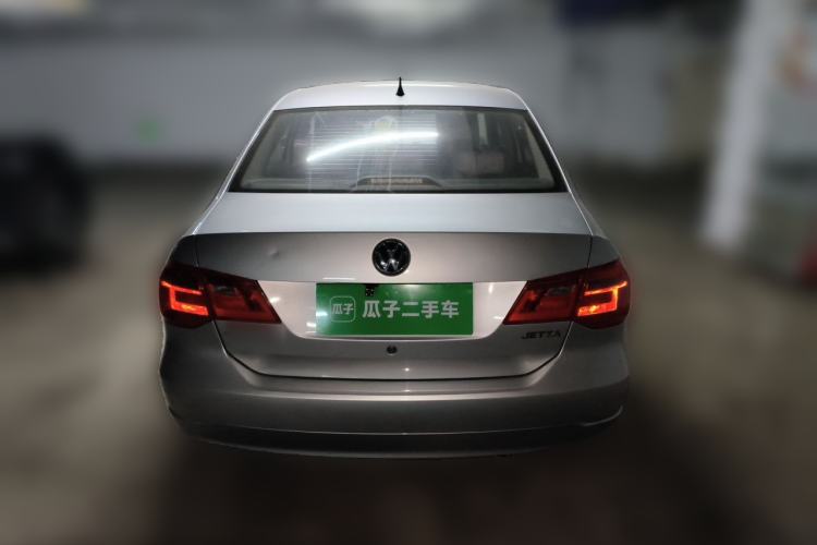 Used Volkswagen Jetta 2015 Zhuihui Edition 1.4L Manual Fashion Model Rear