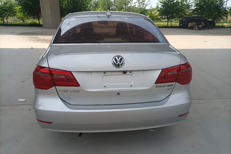 Used Volkswagen Jetta 2015 Value Edition 1.6L Manual Fashionable Style Rear