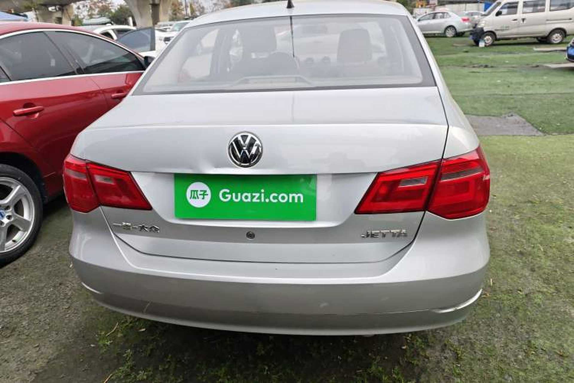 Used Volkswagen Jetta 2015 Zhuihui Edition 1.4L Manual Fashion Model Rear