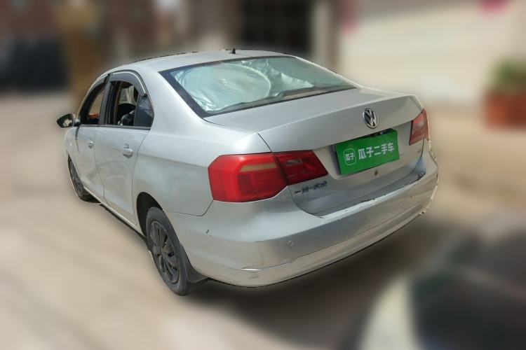 Used Volkswagen Jetta 2015 Value Edition 1.6L Manual Fashionable Style Rear Left 45 Deg