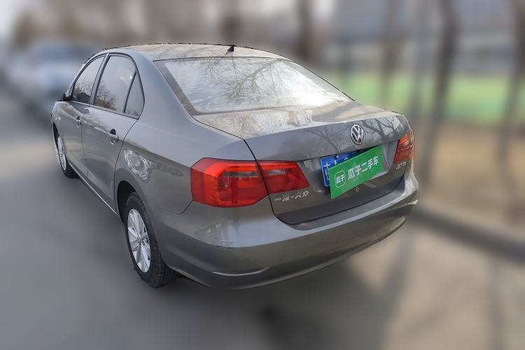 Used Volkswagen Jetta 2015 1.6L Manual Fashion Edition Rear Left 45 Deg