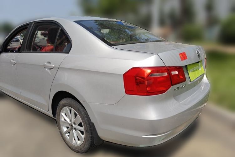 Used Volkswagen Jetta 2015 1.6L Manual Comfort Model Rear Left 45 Deg