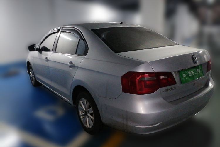 Used Volkswagen Jetta 2015 1.6L Manual Fashion Edition Rear Left 45 Deg
