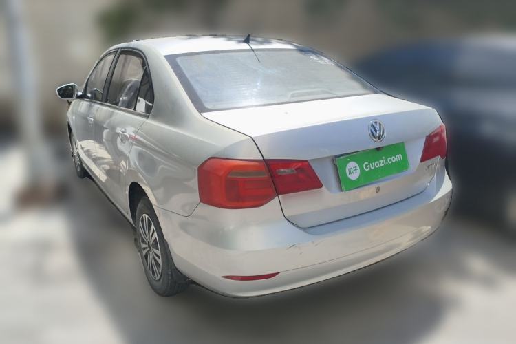 Used Volkswagen Jetta 2015 Value Edition 1.6L Manual Fashionable Style Rear Left 45 Deg