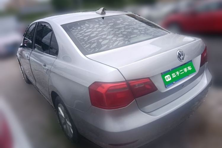 Used Volkswagen Jetta 2015 Value Edition 1.6L Automatic Comfort Version Rear Left 45 Deg