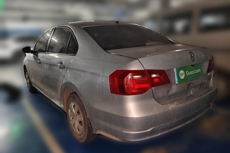 Used Volkswagen Jetta 2015 Value Edition 1.6L Manual Fashionable Style Rear Left 45 Deg