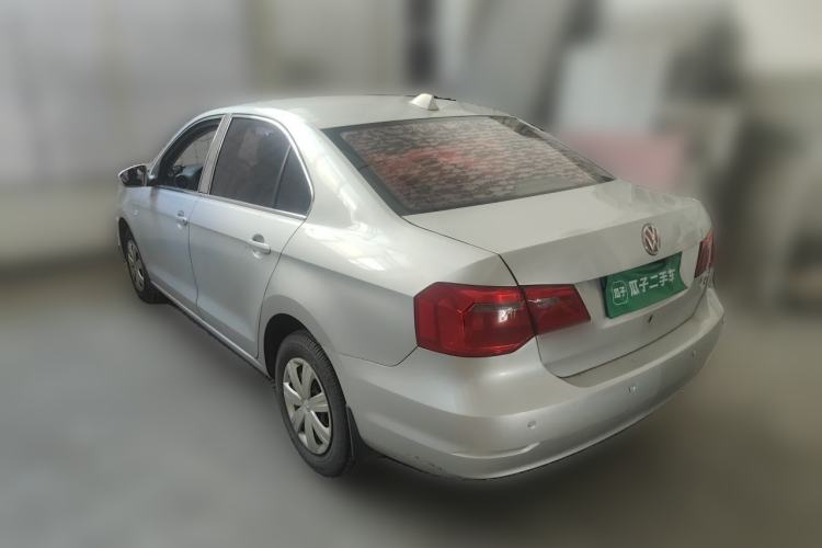 Used Volkswagen Jetta 2015 Value Edition 1.6L Manual Fashionable Style Rear Left 45 Deg