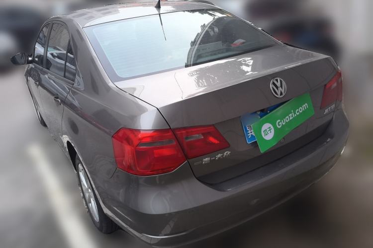 Used Volkswagen Jetta 2015 Value Edition 1.6L Automatic Comfort Version Rear Left 45 Deg