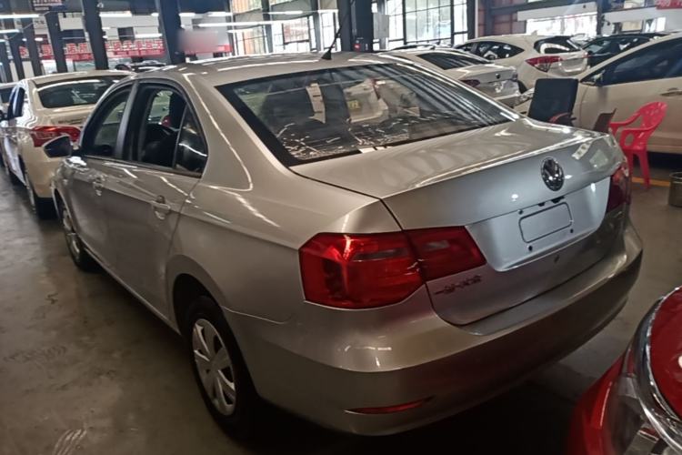 Used Volkswagen Jetta 2015 1.6L Manual Fashion Edition Rear Left 45 Deg
