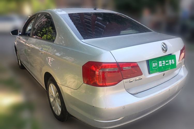 Used Volkswagen Jetta 2015 1.6L Manual Comfort Model Rear Left 45 Deg