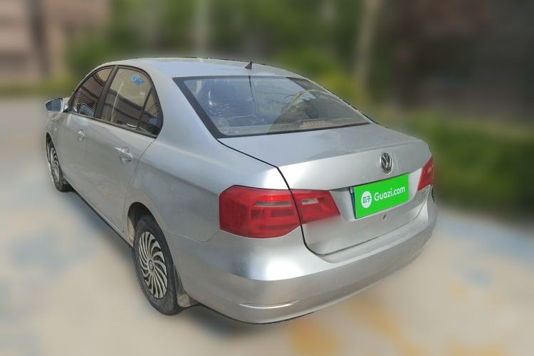 Used Volkswagen Jetta 2015 Zhuihui Edition 1.4L Manual Fashion Model Rear Left 45 Deg