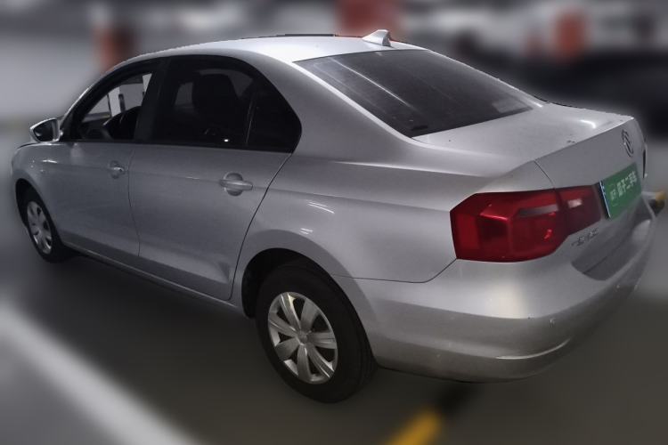 Used Volkswagen Jetta 2015 Value Edition 1.6L Manual Fashionable Style Rear Left 45 Deg