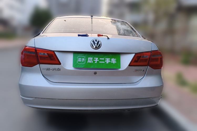 Used Volkswagen Jetta 2015 Zhuihui Edition 1.4L Manual Fashion Model Rear