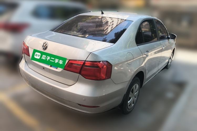 Used Volkswagen Jetta 2015 Value Edition 1.6L Manual Fashionable Style Rear Right 45 Deg
