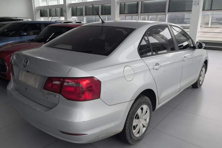 Used Volkswagen Jetta 2015 1.6L Automatic Fashion Model Rear Right 45 Deg