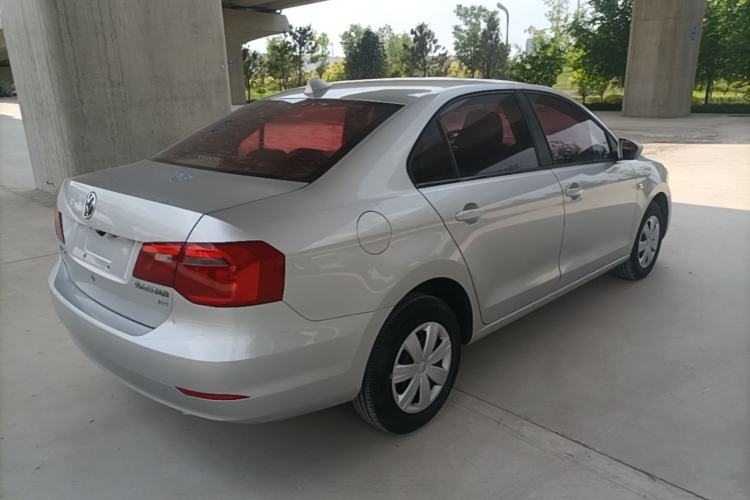 Used Volkswagen Jetta 2015 Value Edition 1.6L Manual Fashionable Style Rear Right 45 Deg