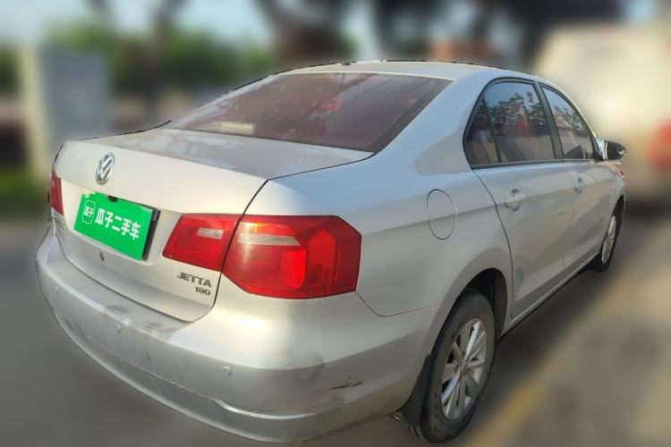Used Volkswagen Jetta 2015 Value Edition 1.6L Manual Fashionable Style Rear Right 45 Deg