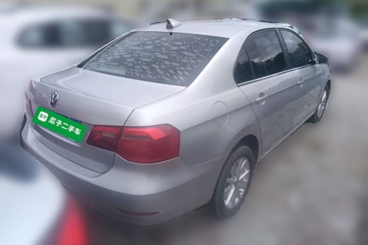 Used Volkswagen Jetta 2015 Value Edition 1.6L Automatic Comfort Version Rear Right 45 Deg