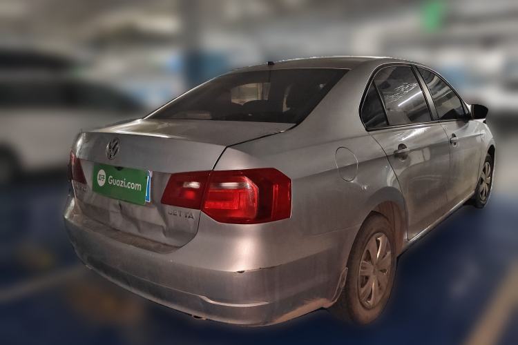 Used Volkswagen Jetta 2015 Value Edition 1.6L Manual Fashionable Style Rear Right 45 Deg